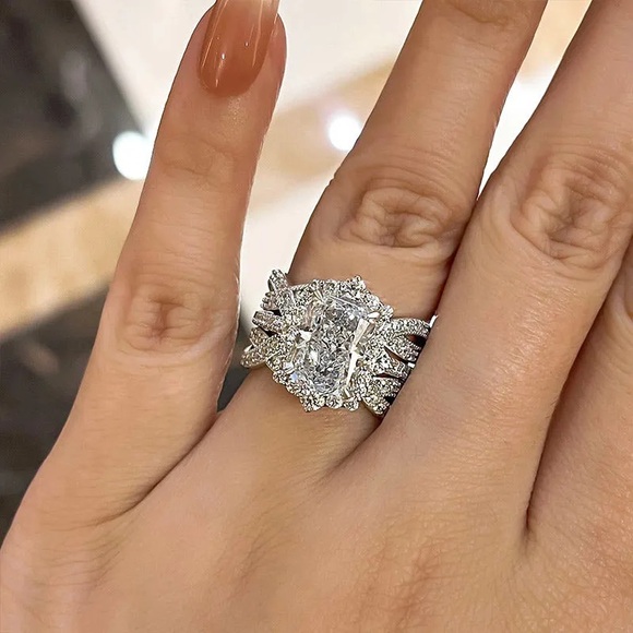 Elegant Silver Women's Ring - Picture 11 of 12